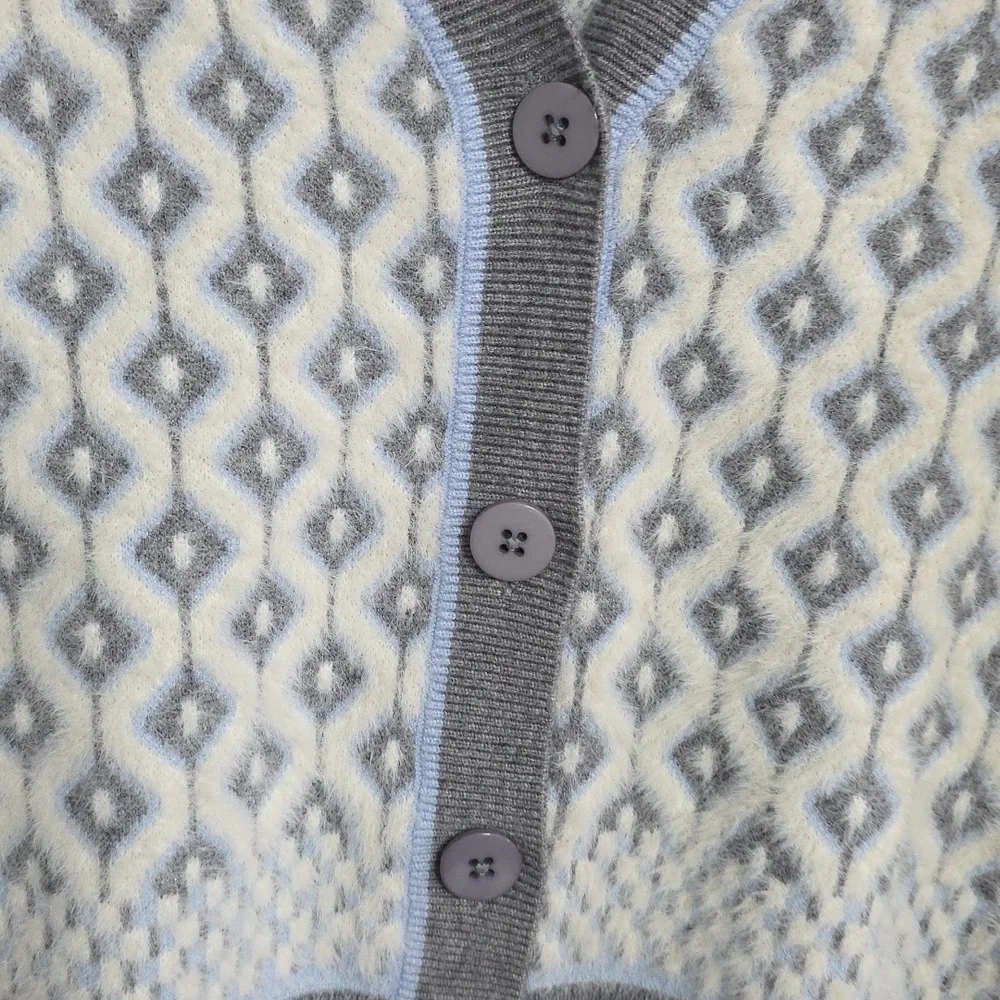Cupcakes And Cashmere Womens Cardigan Sweater V-Neck Fuzzy‎ Cozy Soft Sz XS